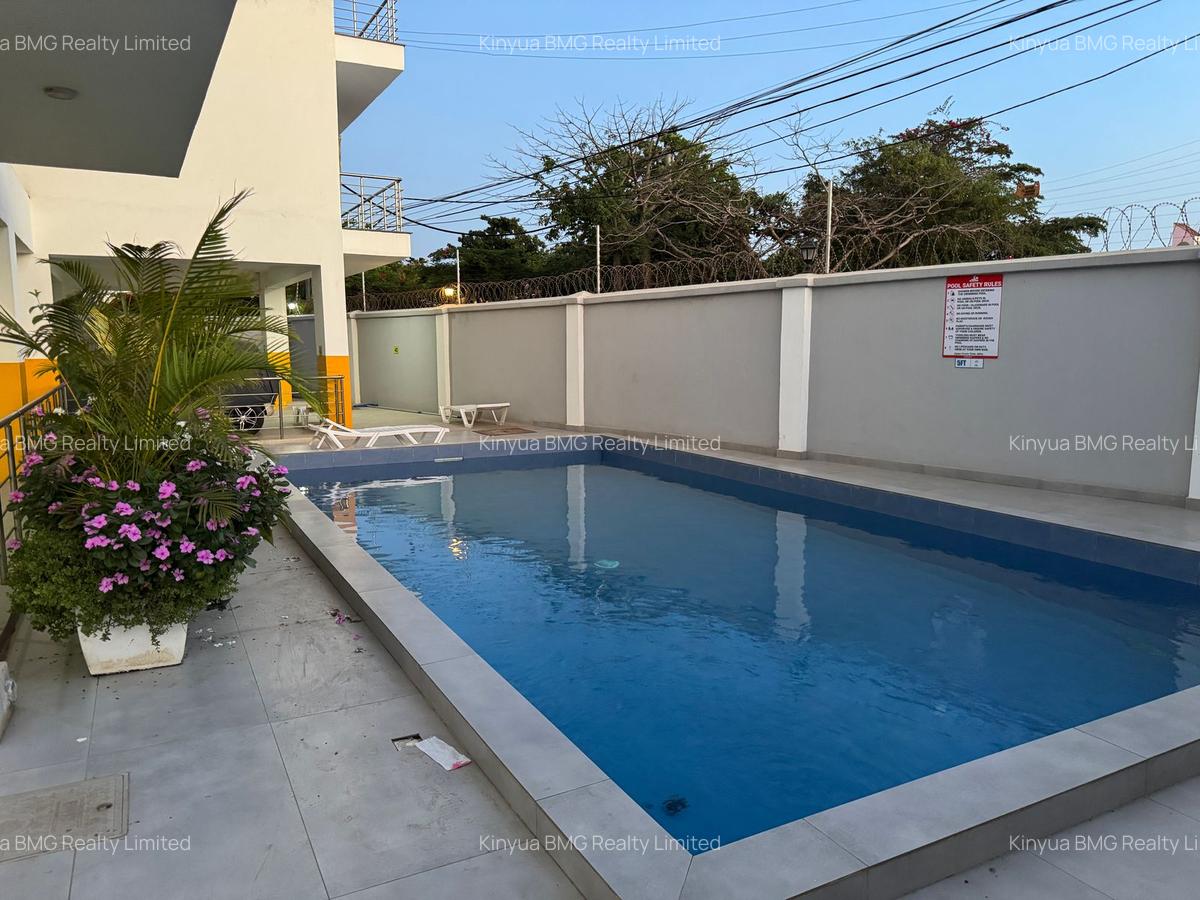 2 Bed Apartment with En Suite at Baobab Road - 7