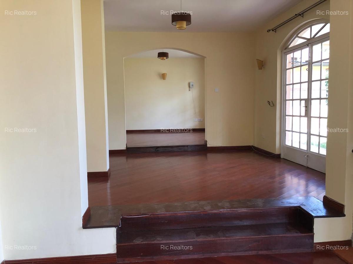 4 Bed Townhouse with En Suite at Miotoni - 17