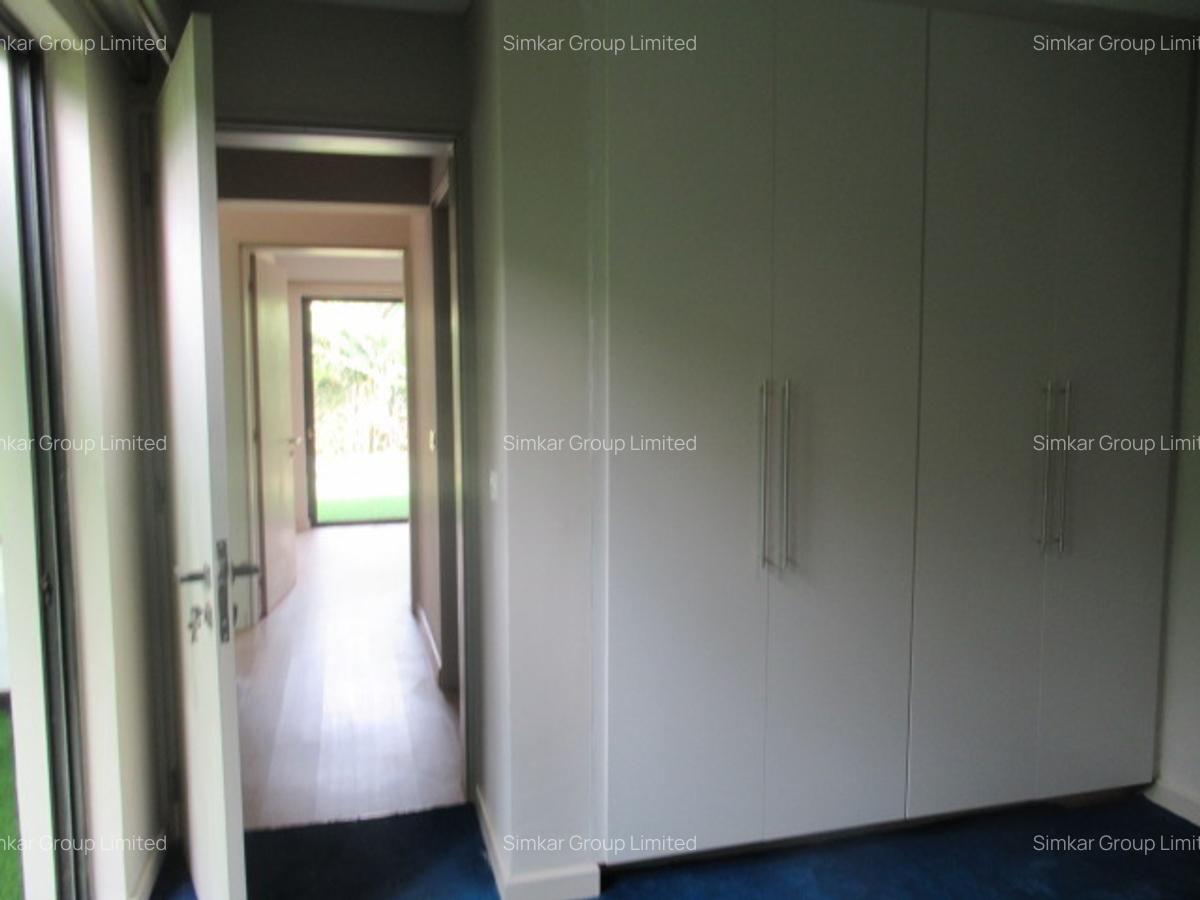 3 Bed Townhouse with En Suite at Off Kiambu Rd - 10