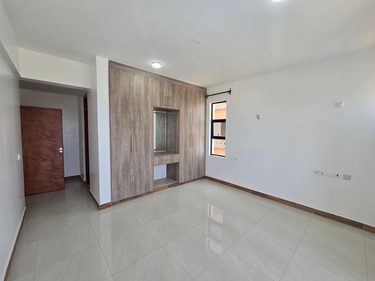 3 Bed Apartment with En Suite in Nyali Area - 11