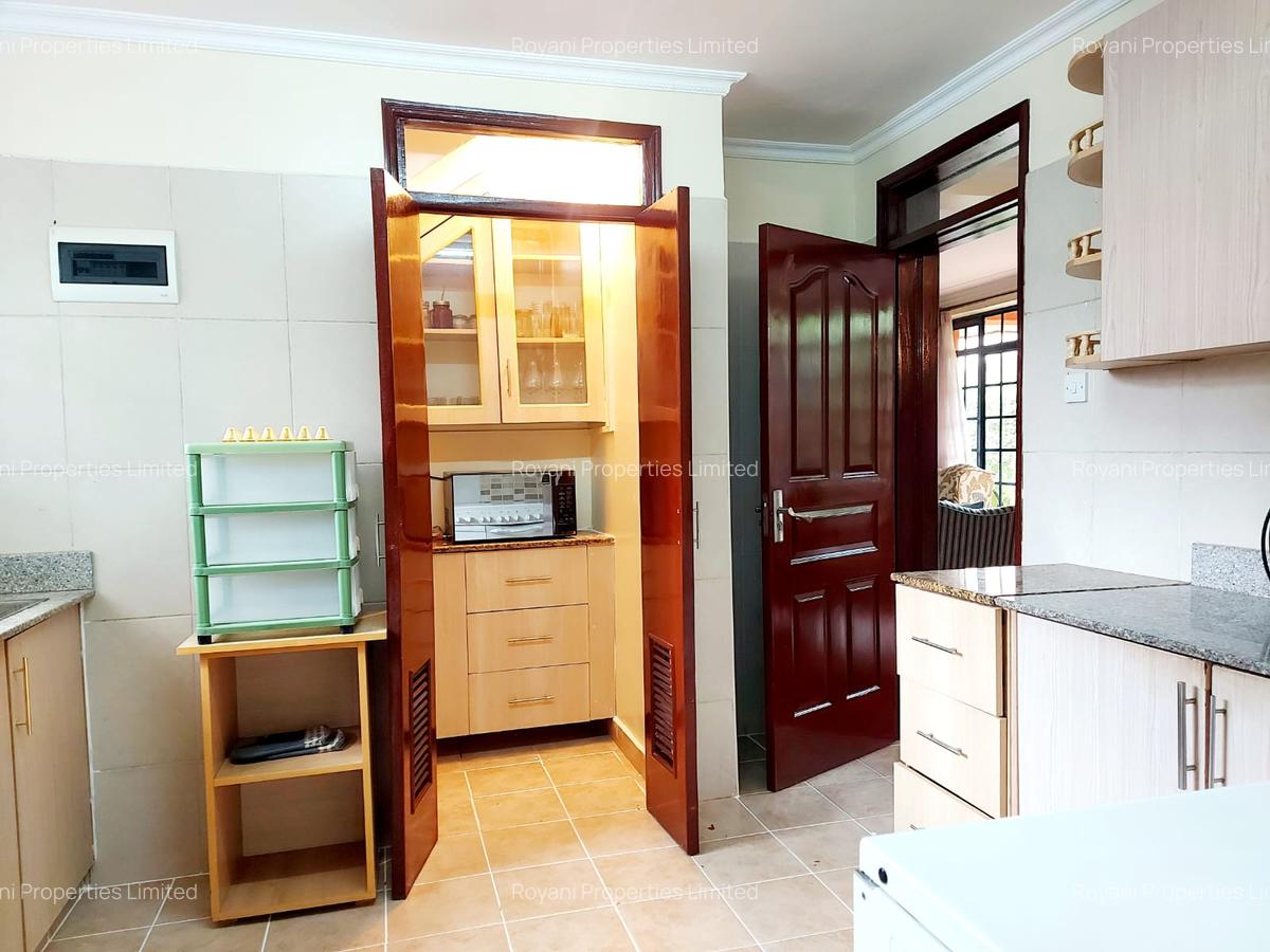 4 Bed Villa with En Suite at Fourways Junction Estate - 5