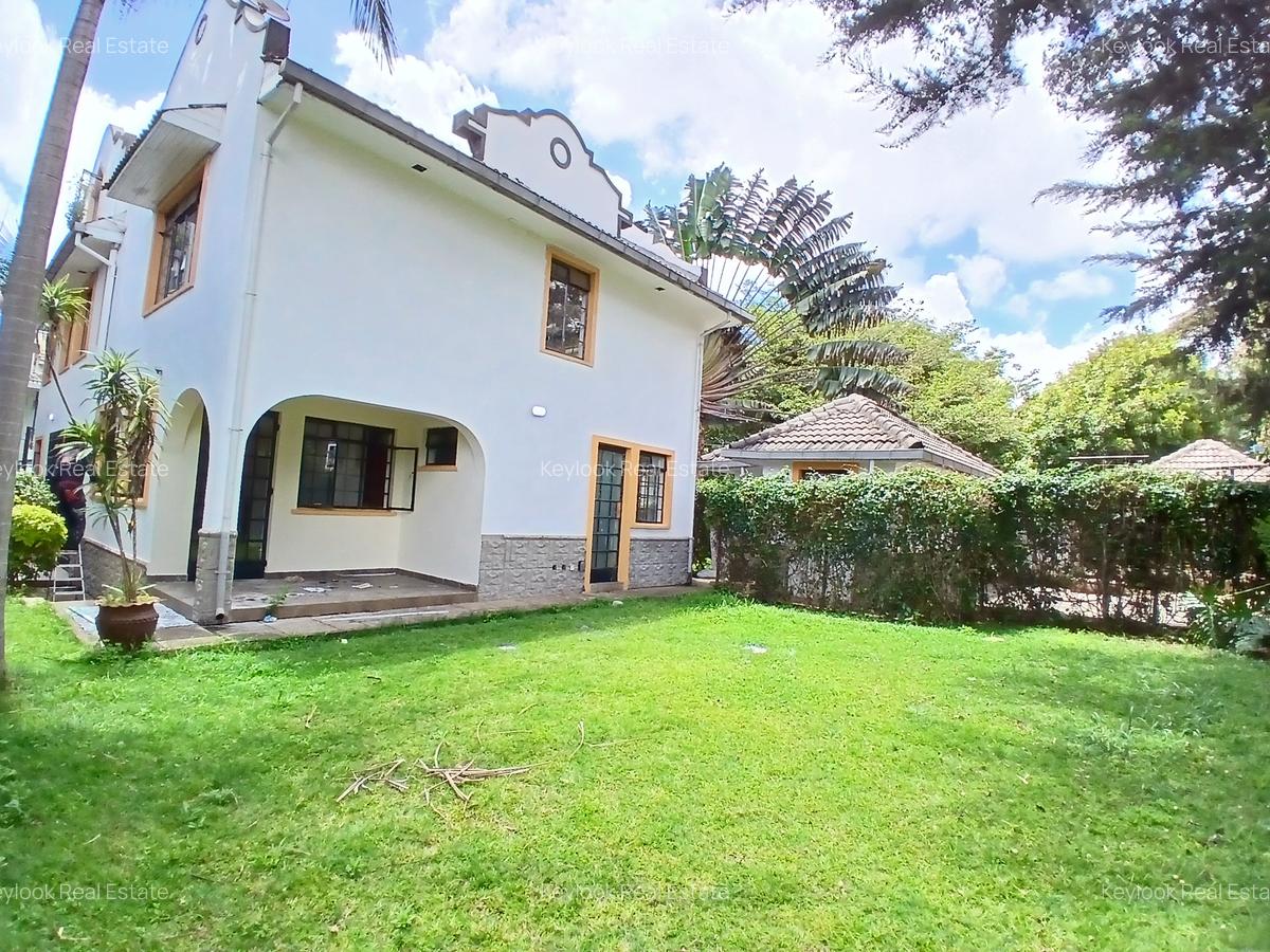 4 Bed Townhouse with En Suite at Lavington Green - 16