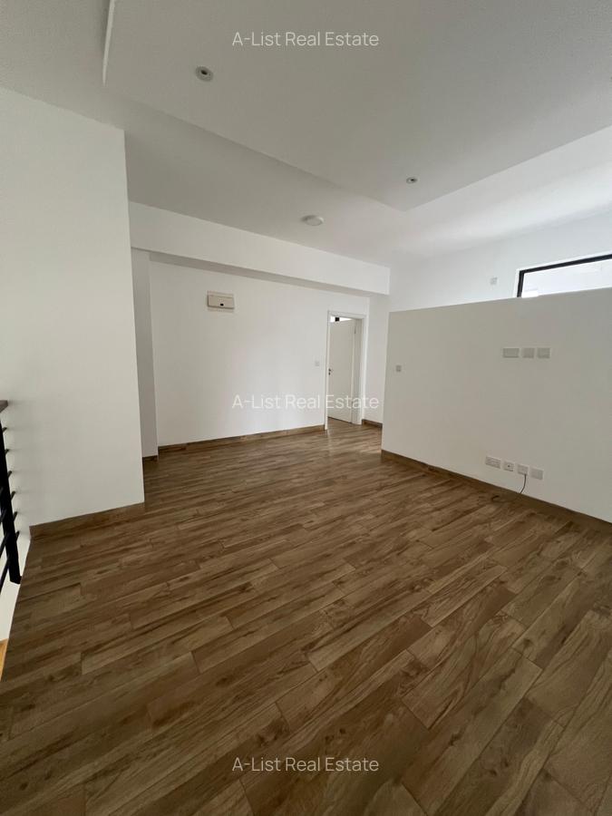 3 Bed Apartment with En Suite at Riverside Lane - 15