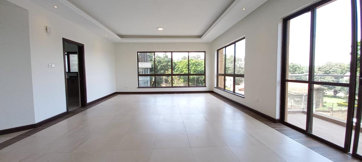 3 Bed Apartment with En Suite at Westlands - 14