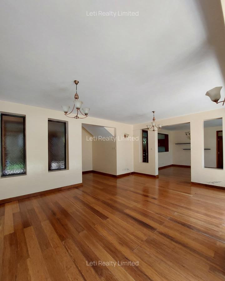 5 Bed Townhouse with En Suite in Lavington - 7