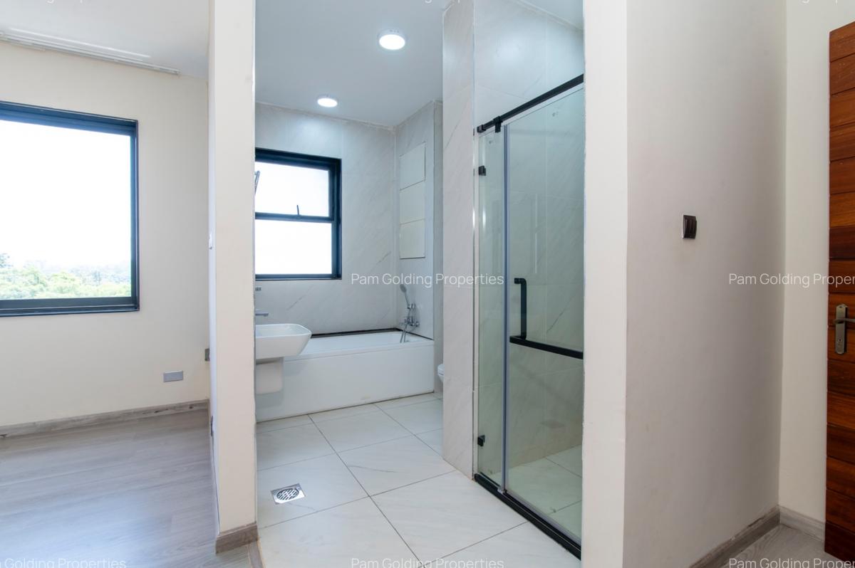 2 Bed Apartment with En Suite in Rhapta Road - 17