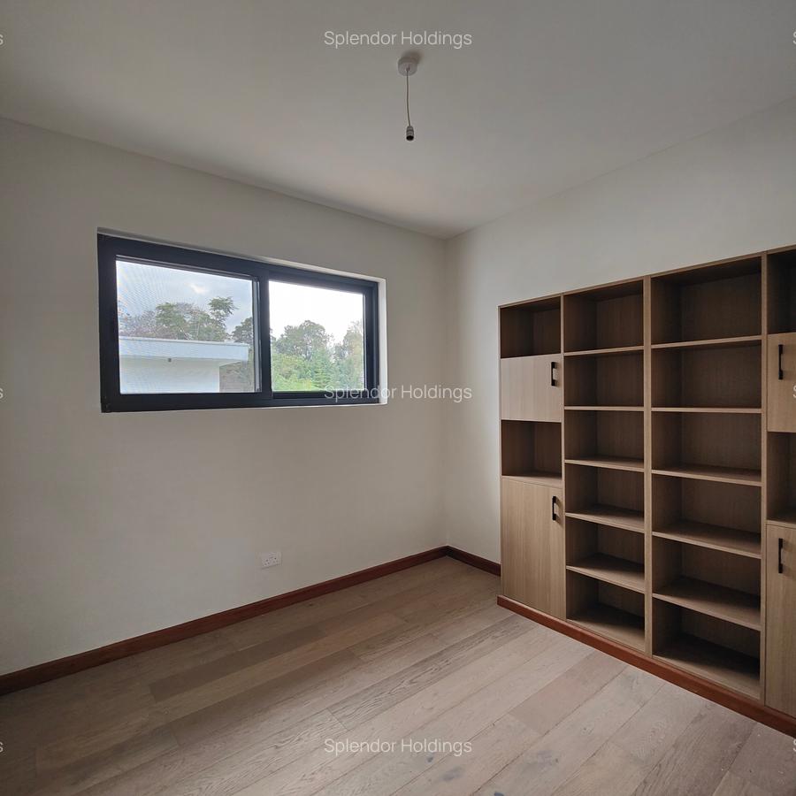 5 Bed Townhouse with En Suite in Lavington - 8