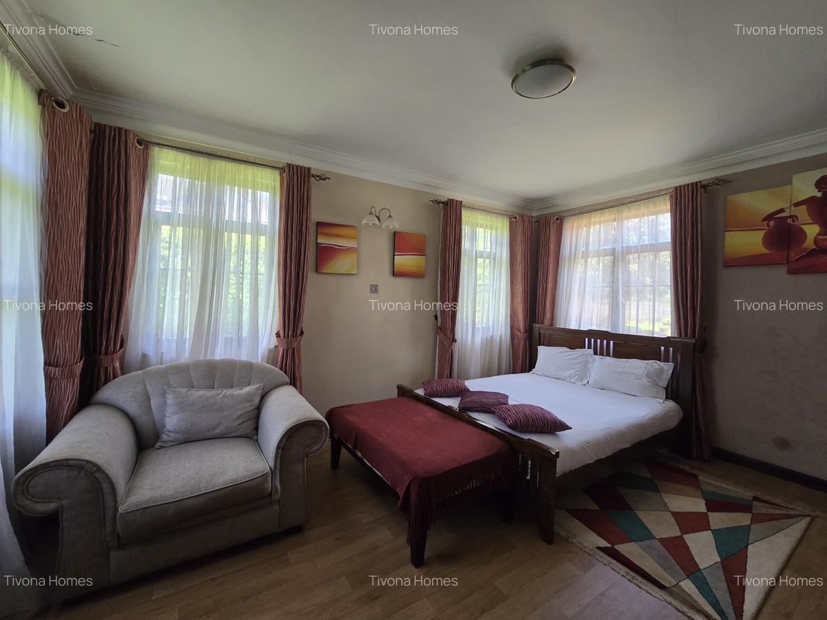 4 Bed House with En Suite in Runda - 3