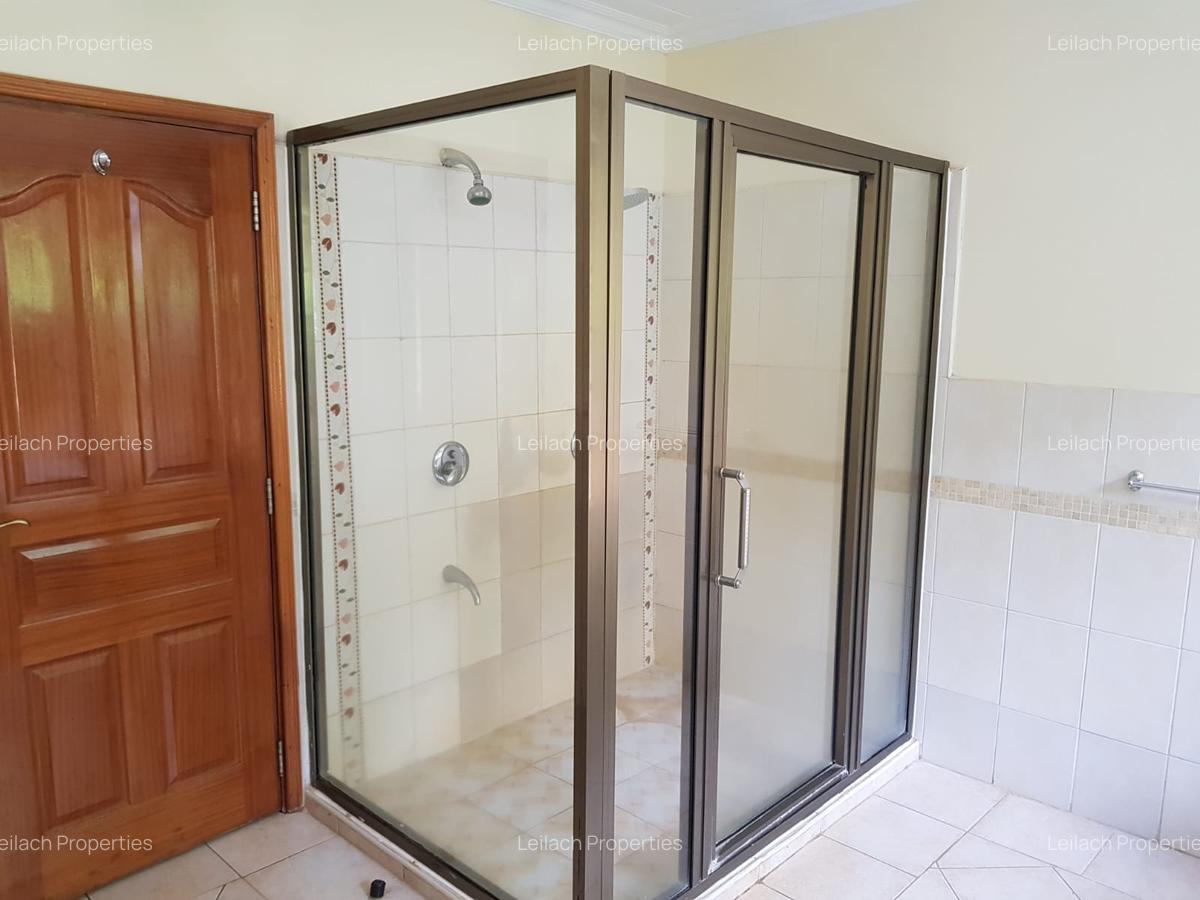 4 Bed House with En Suite in Karen - 11