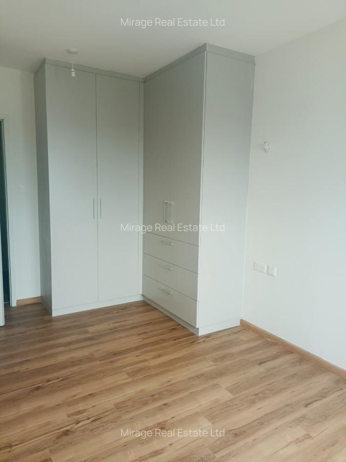 2 Bed Apartment with Swimming Pool in Garden Estate - 4
