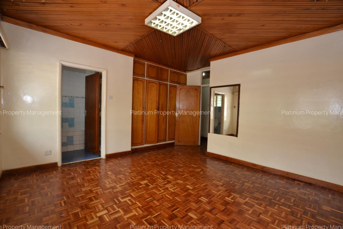 3 Bed Townhouse with En Suite in Parklands - 11