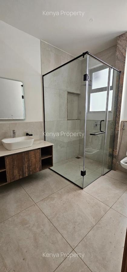 4 Bed Villa with En Suite at Apple Cross - 18