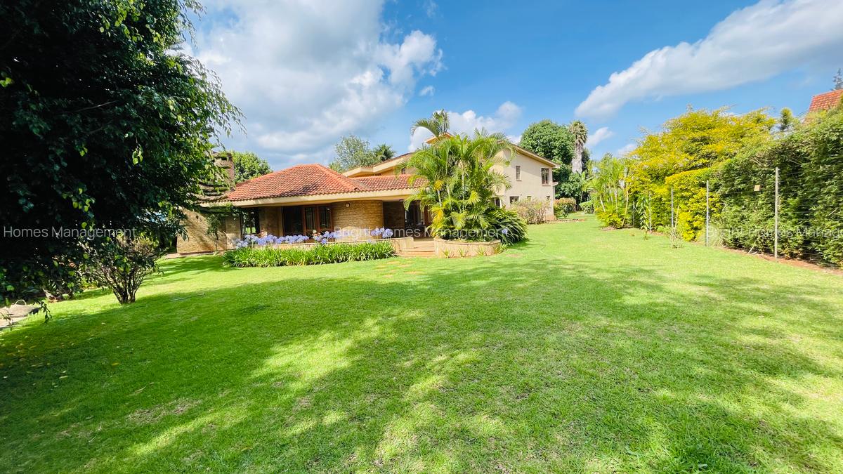 5 Bed Villa with En Suite in Runda - 2