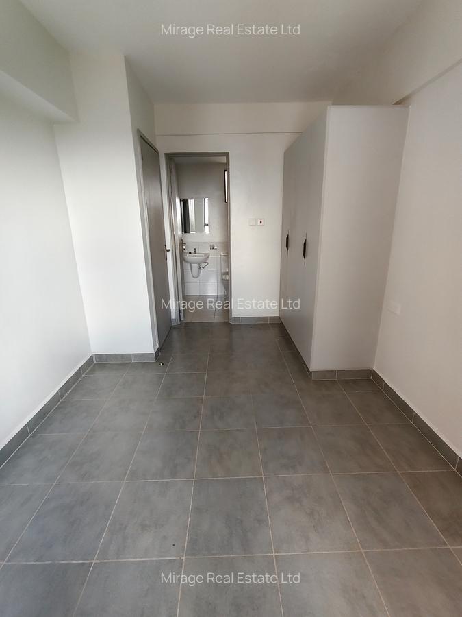 2 Bed Apartment with Swimming Pool in Garden Estate - 8
