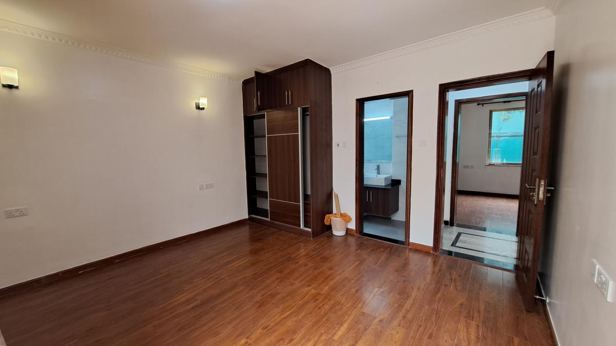 5 Bed Villa with En Suite at Chalbi Drive - 13
