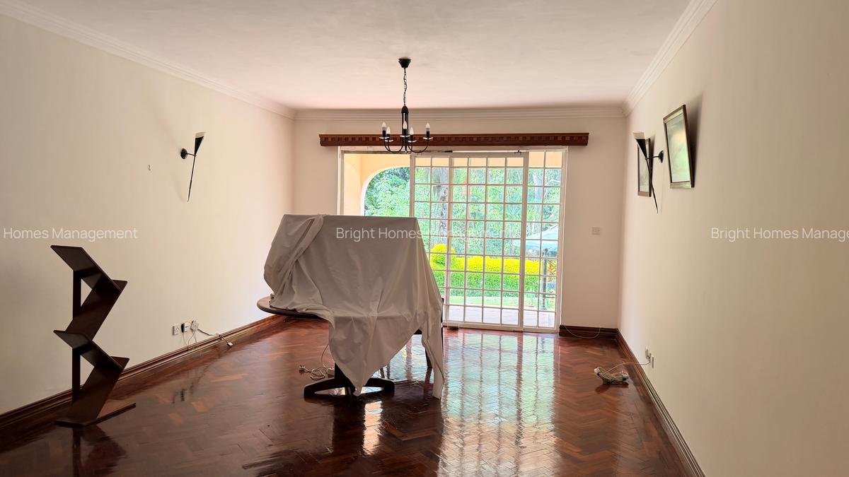 Furnished 3 Bed Apartment with En Suite in Spring Valley - 11