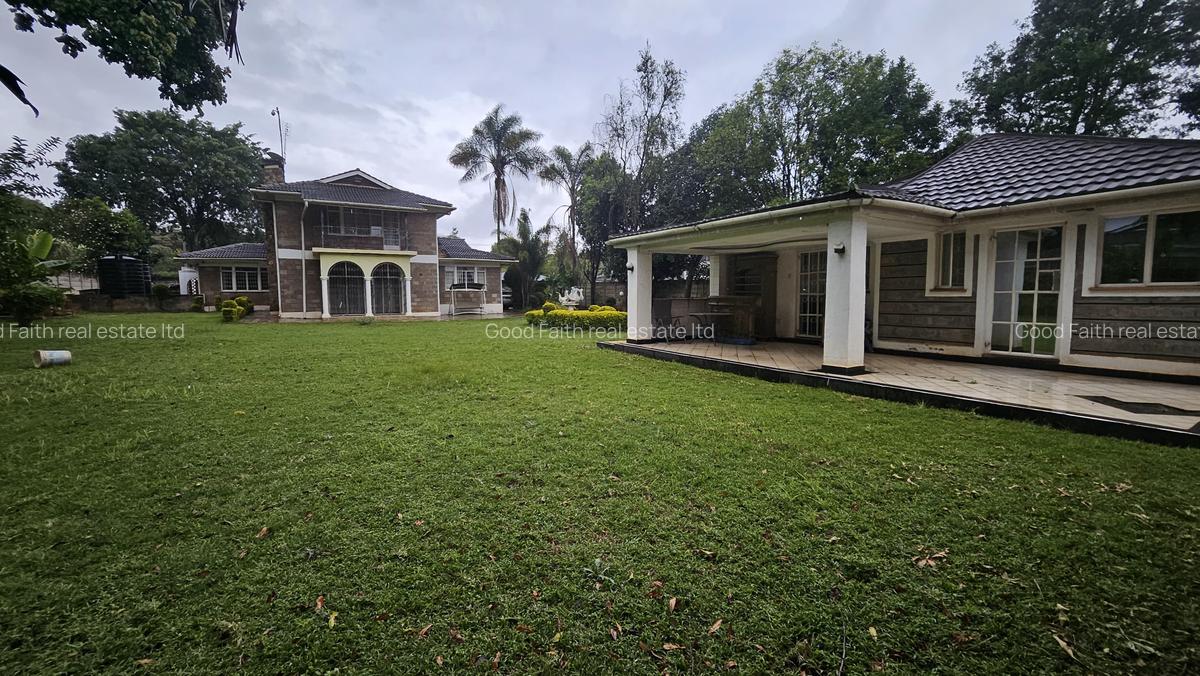 5 Bed House with En Suite in Runda - 2