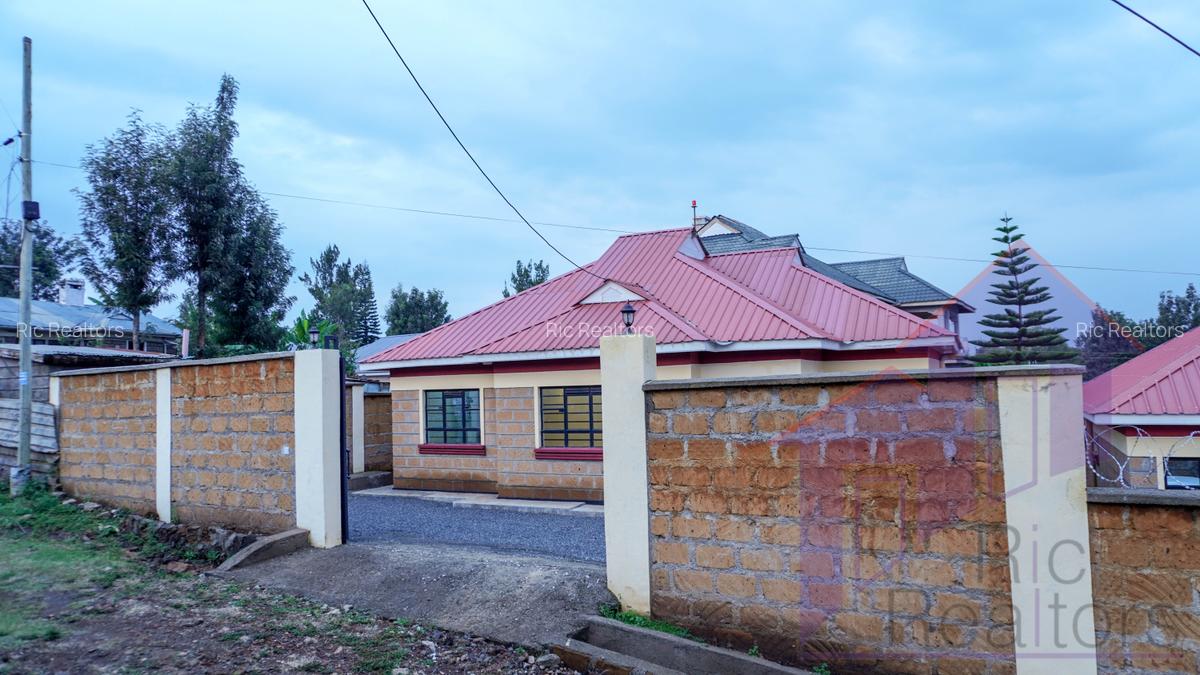 3 Bed House with En Suite at Oloolsurutia Road - 4