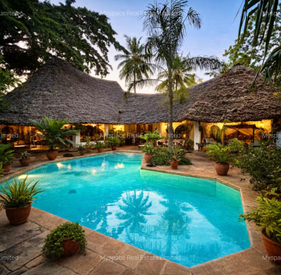 3 Bed Villa with Swimming Pool in Mtwapa - 10