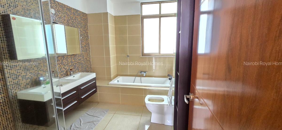 4 Bed Apartment with En Suite at 6Th Parklands - 3