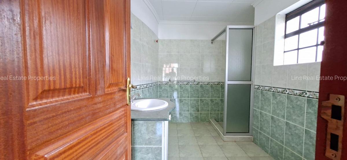 4 Bed Townhouse with En Suite in Spring Valley - 13