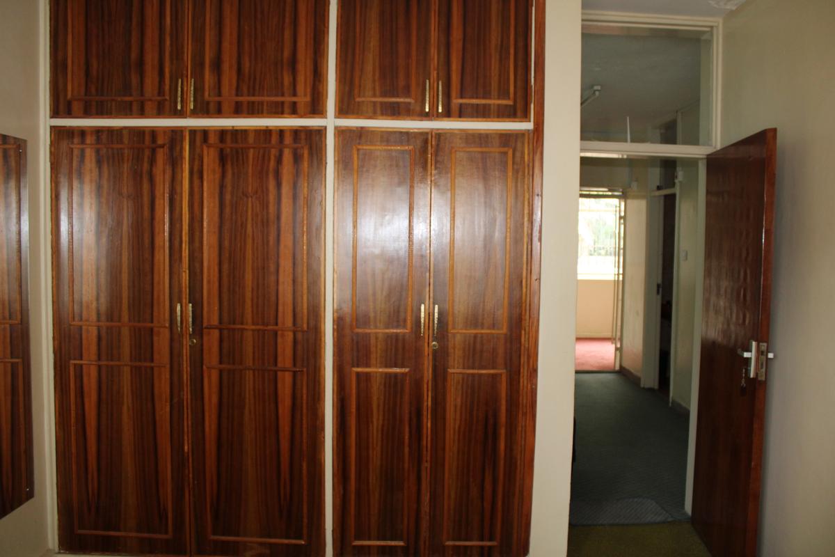 5 Bed Townhouse with En Suite in Westlands Area - 8