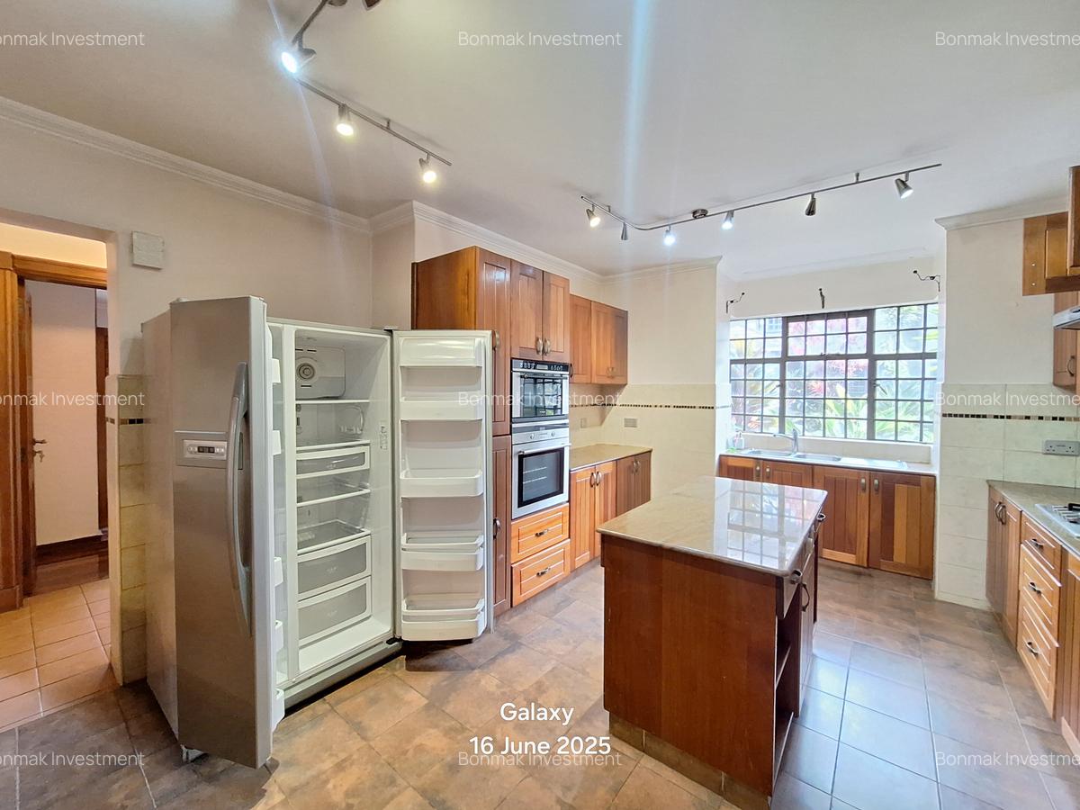 4 Bed Townhouse with En Suite at French Embassy - 9