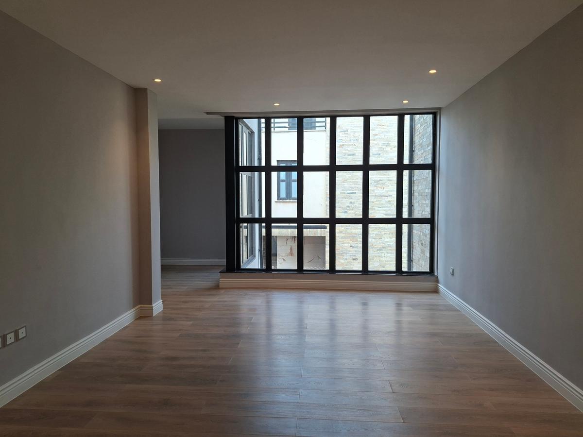 3 Bed Apartment with En Suite at Off Runda Rd - 8