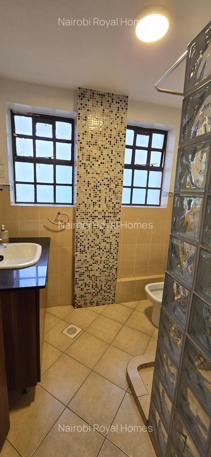 2 Bed Apartment with Swimming Pool at Valley Arcade - 17