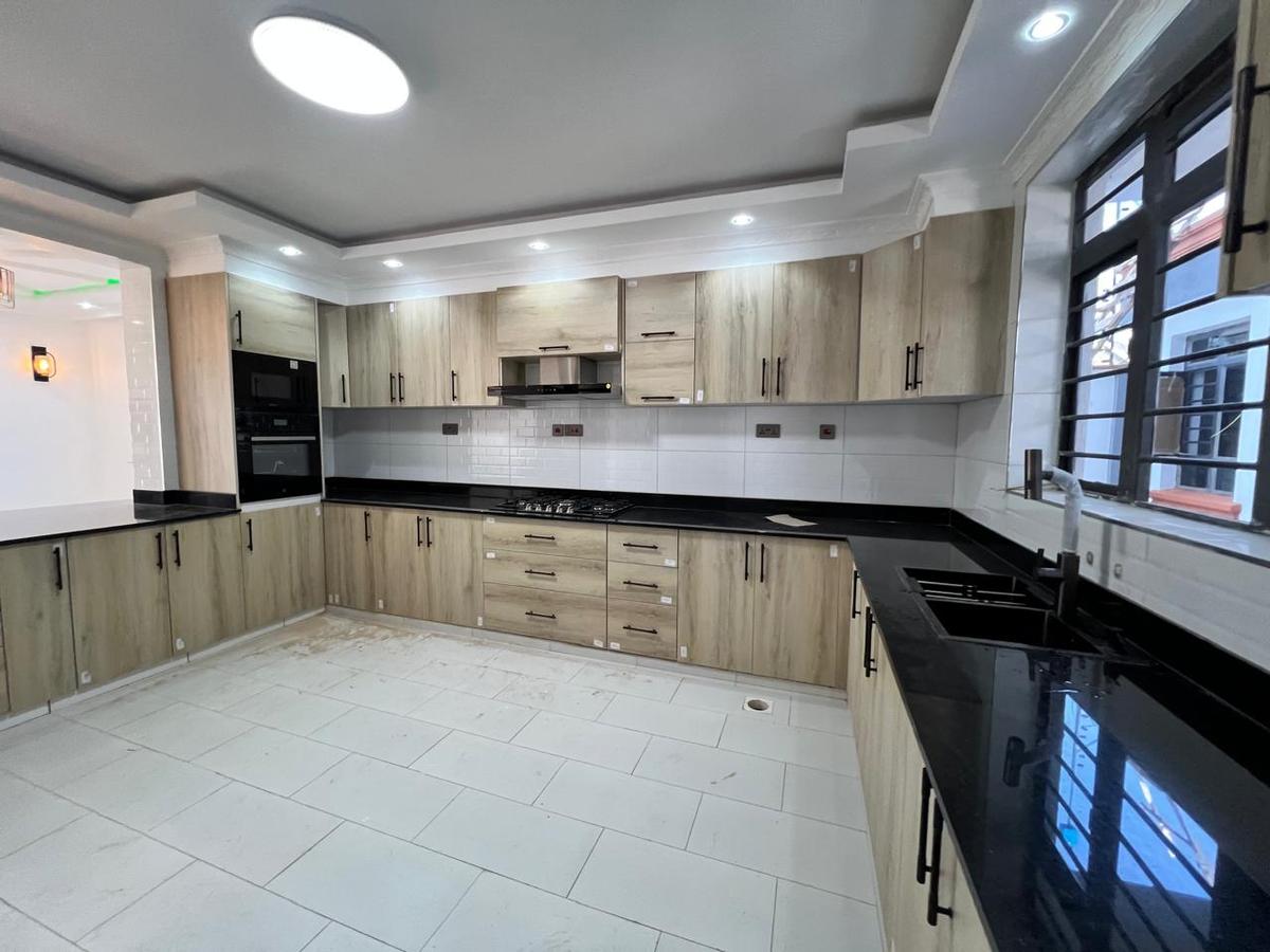 4 Bed House with En Suite in Ruiru - 5