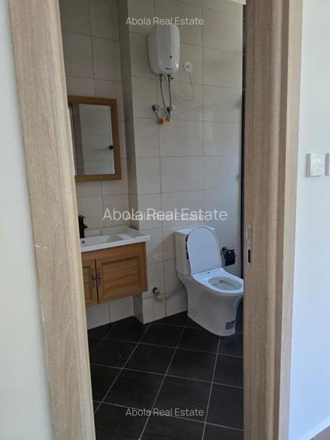 1 Bed Apartment with En Suite in Westlands Area - 11