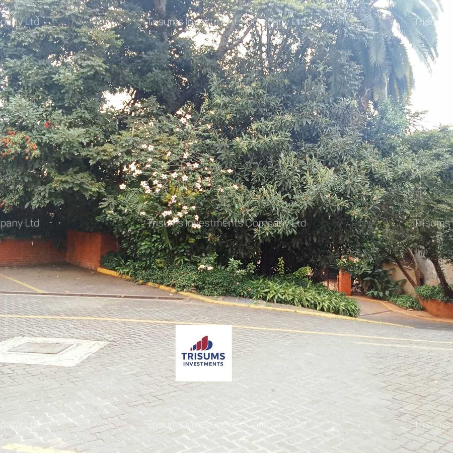 5 Bed Villa with En Suite at Rhapta Road - 15