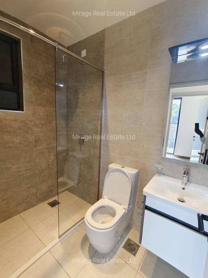 2 Bed Apartment with Swimming Pool in Kilimani - 12