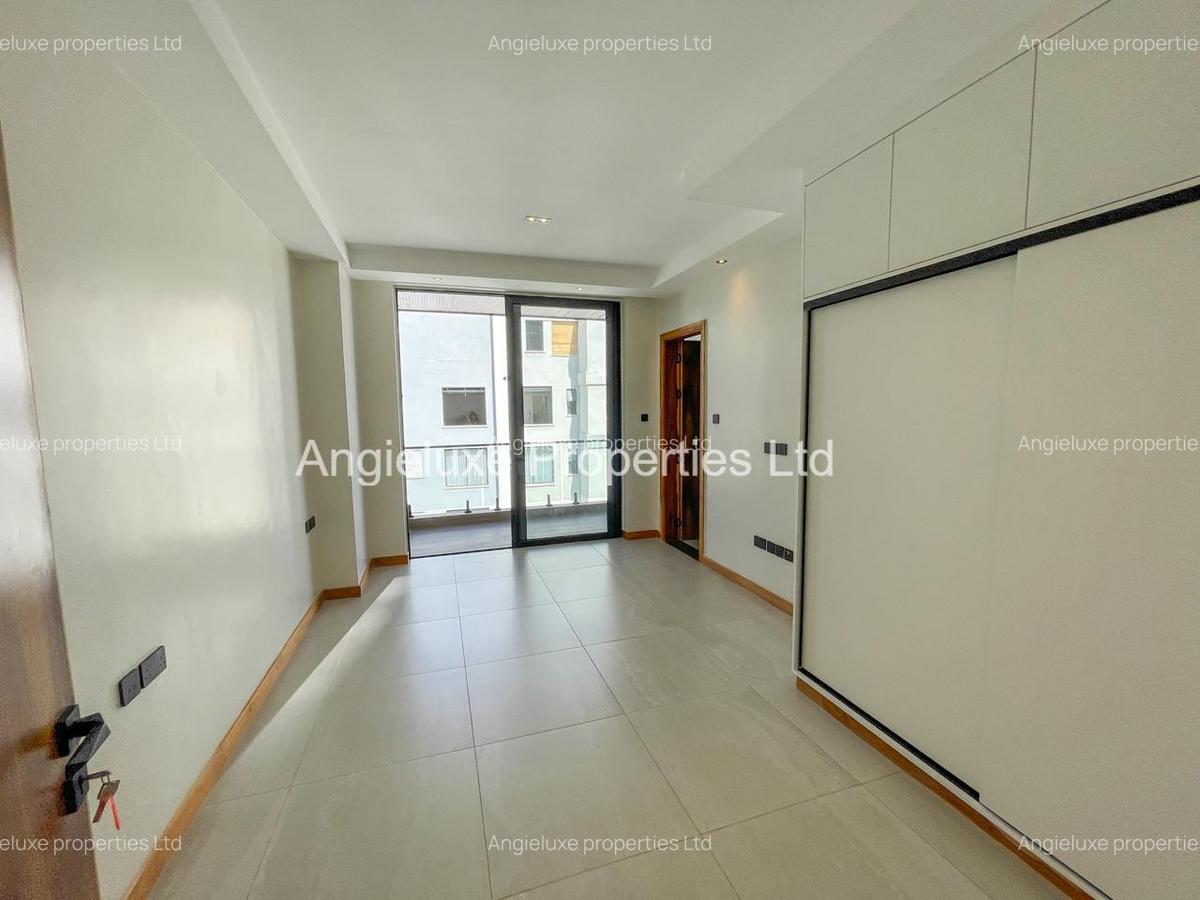 4 Bed Apartment with En Suite at Peponi Road - 10