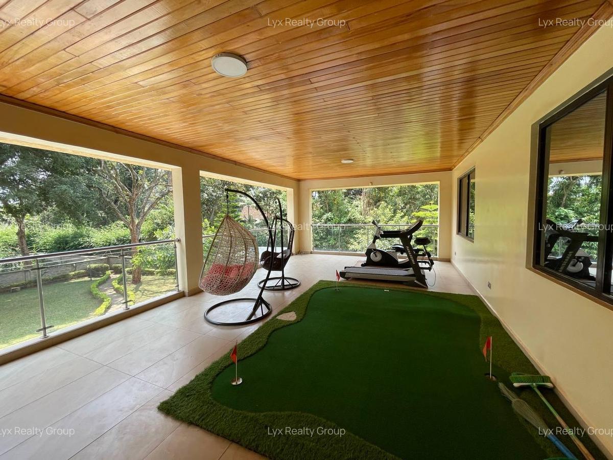 5 Bed Villa with En Suite in Runda - 19