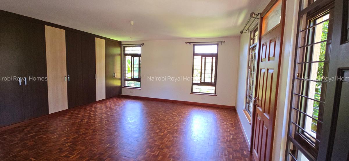 5 Bed Townhouse with En Suite at Lavington Off James Gichuru Road - 19