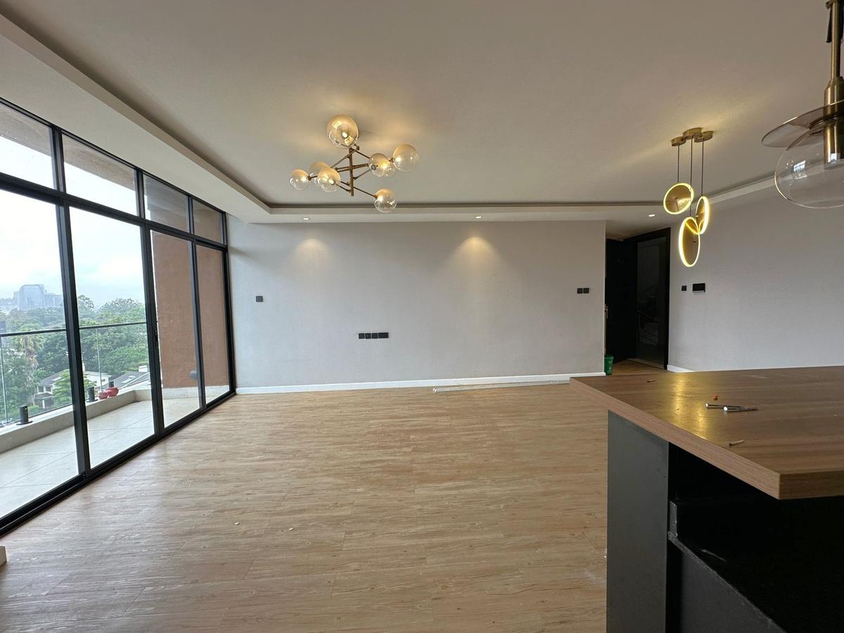 2 Bed Apartment with En Suite in Westlands Area - 3