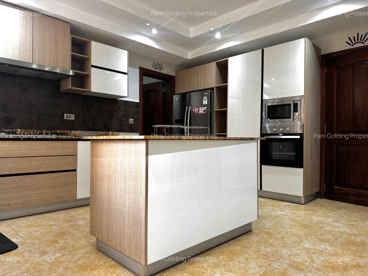 Furnished 4 Bed Apartment with En Suite in Riverside - 5