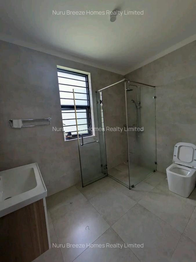 4 Bed Townhouse with En Suite in Runda - 8