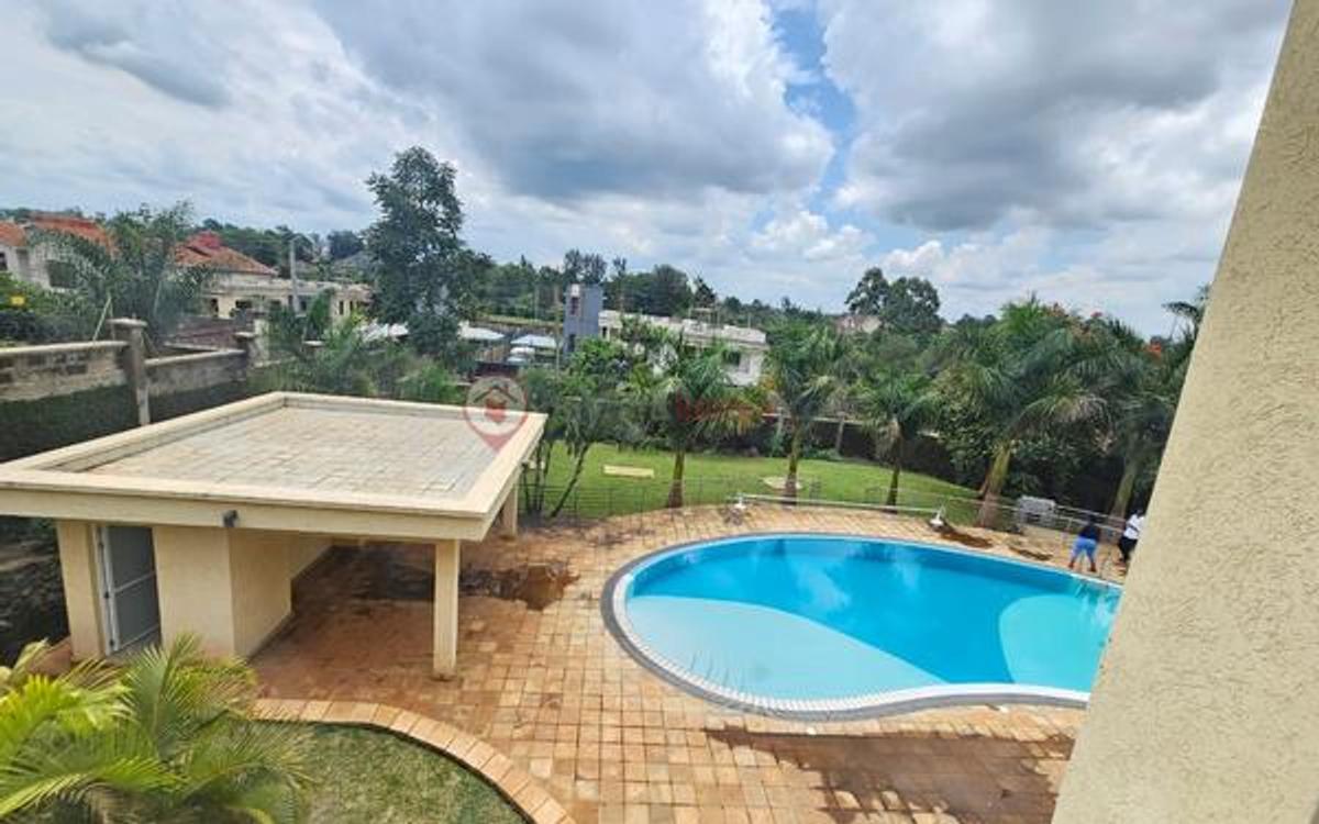 5 Bed Villa with En Suite at Runda - 20