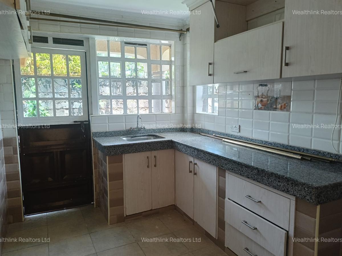3 Bed Townhouse with Garden at Runda Palm - 5