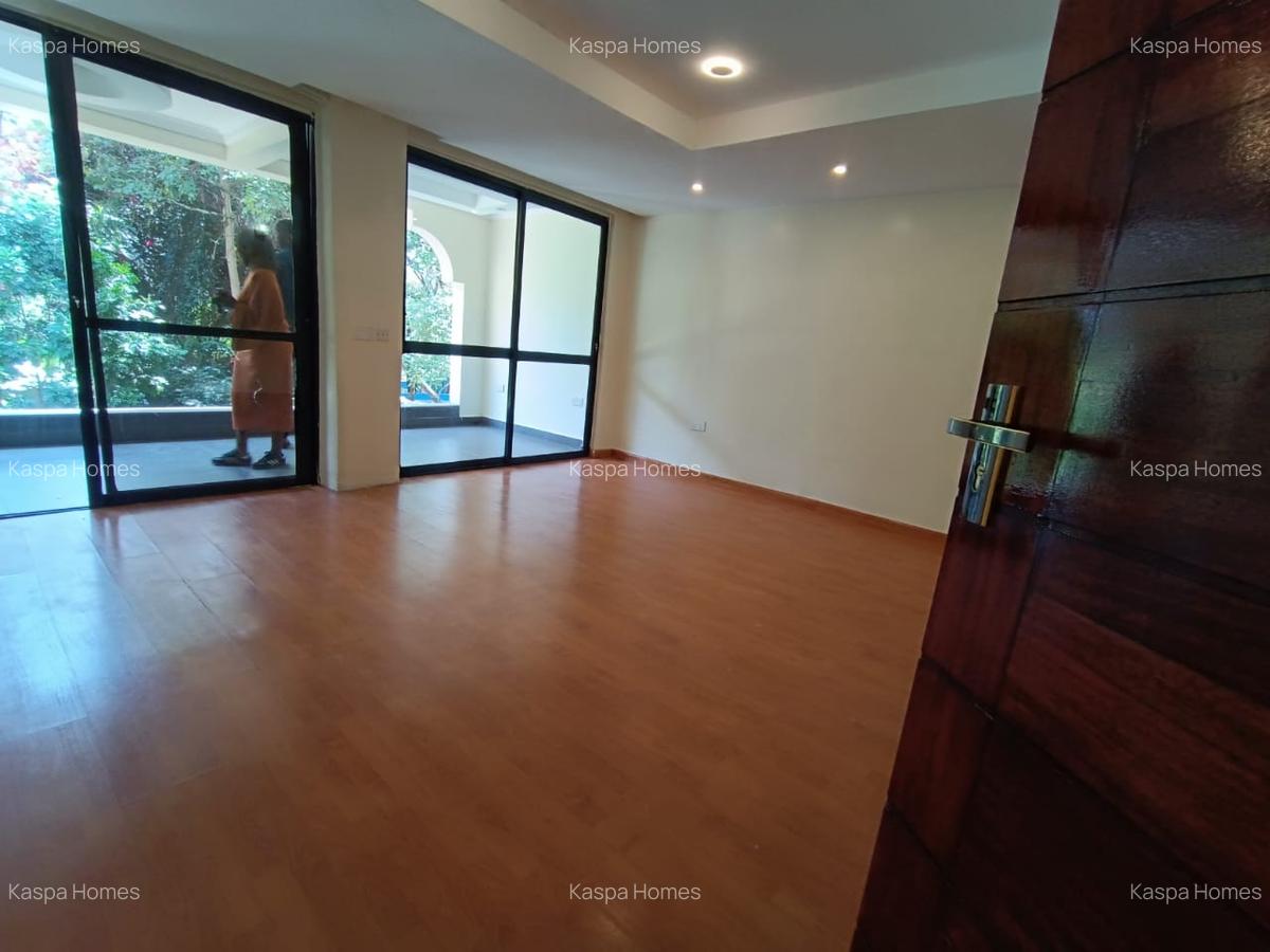 3 Bed House with En Suite in Karen Hardy - 11