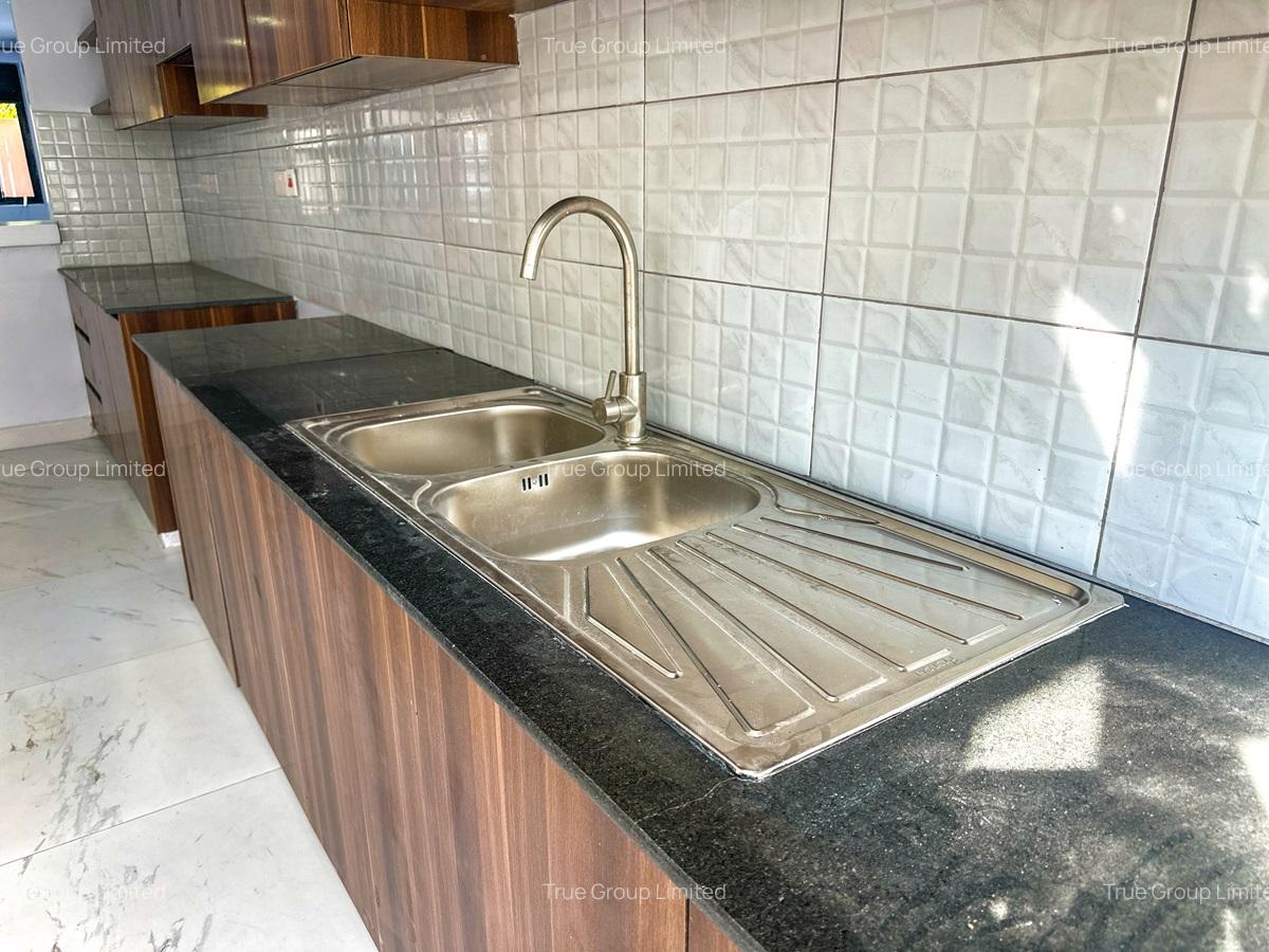 4 Bed Townhouse with En Suite at Mukenya Court - 8