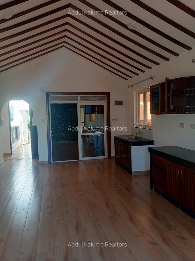 Serviced 1 Bed Apartment with En Suite at Nyali - 12