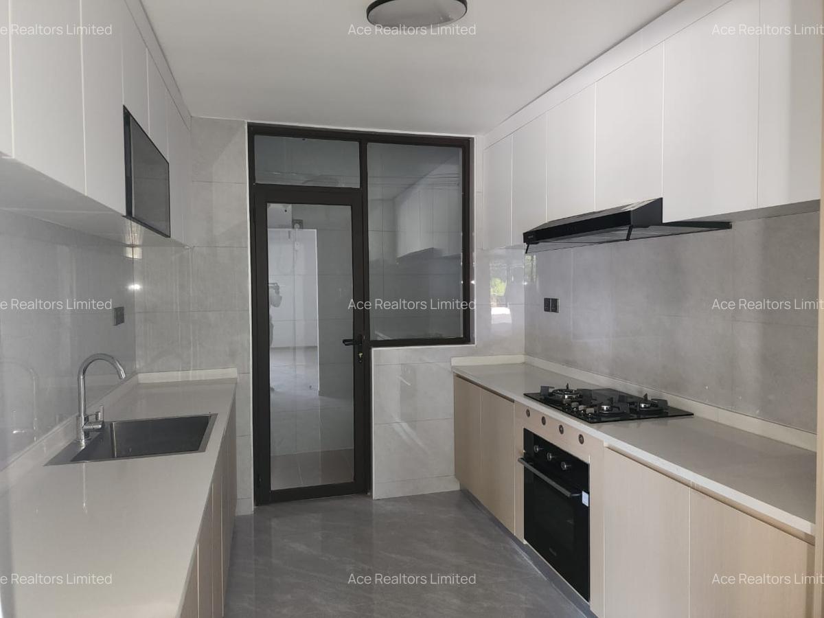 2 Bed Apartment with En Suite at Riverside Drive - 2