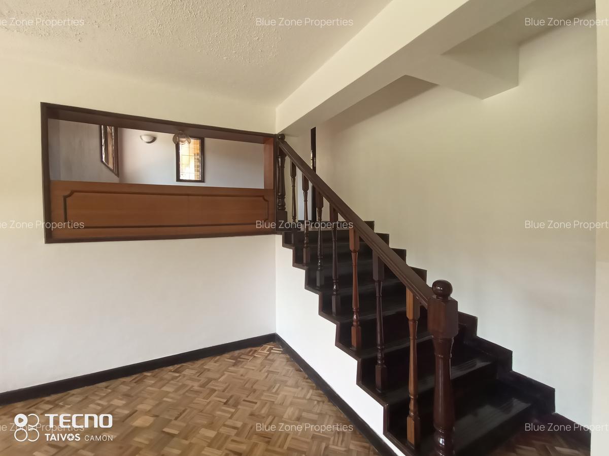 5 Bed House with En Suite at Off Un Avenue - 7