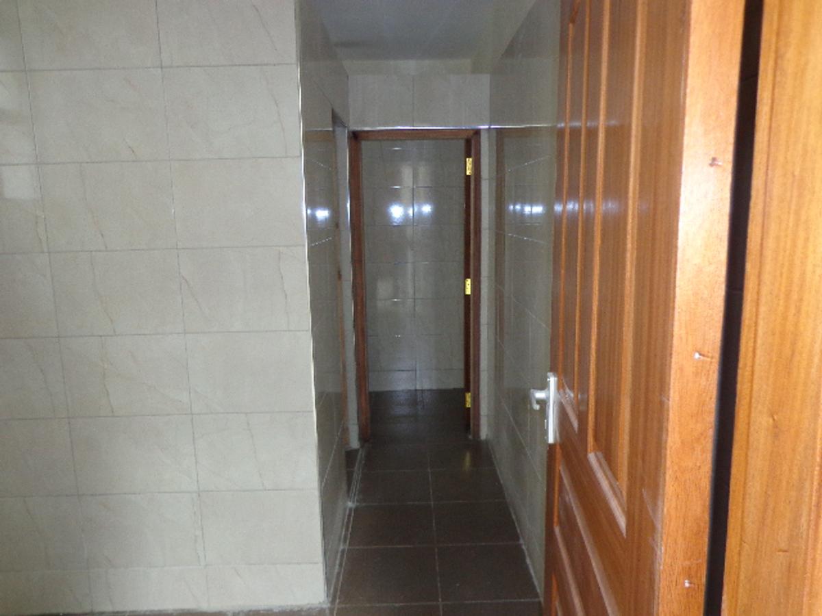 Warehouse with Service Charge Included in Mombasa Road - 14