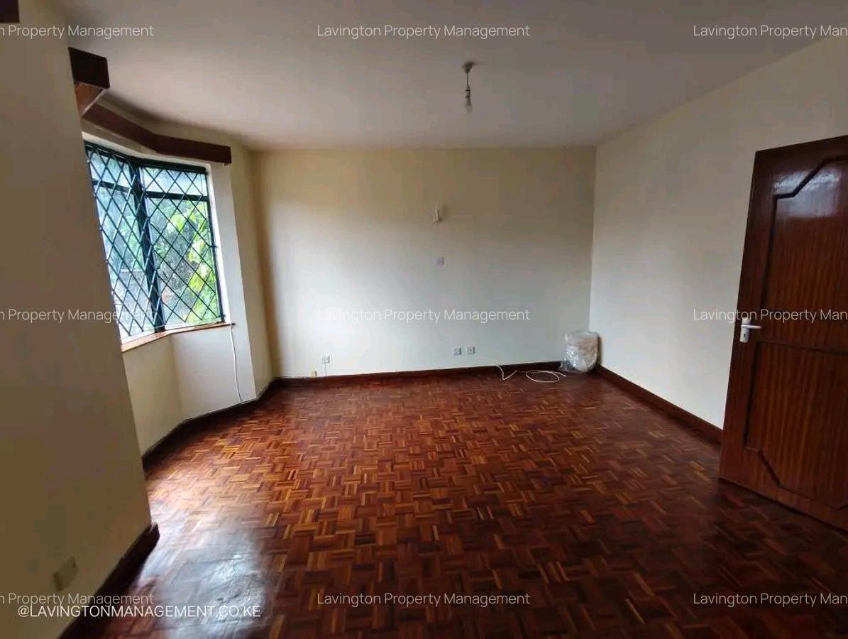 4 Bed Townhouse with En Suite at Lavington Green - 8