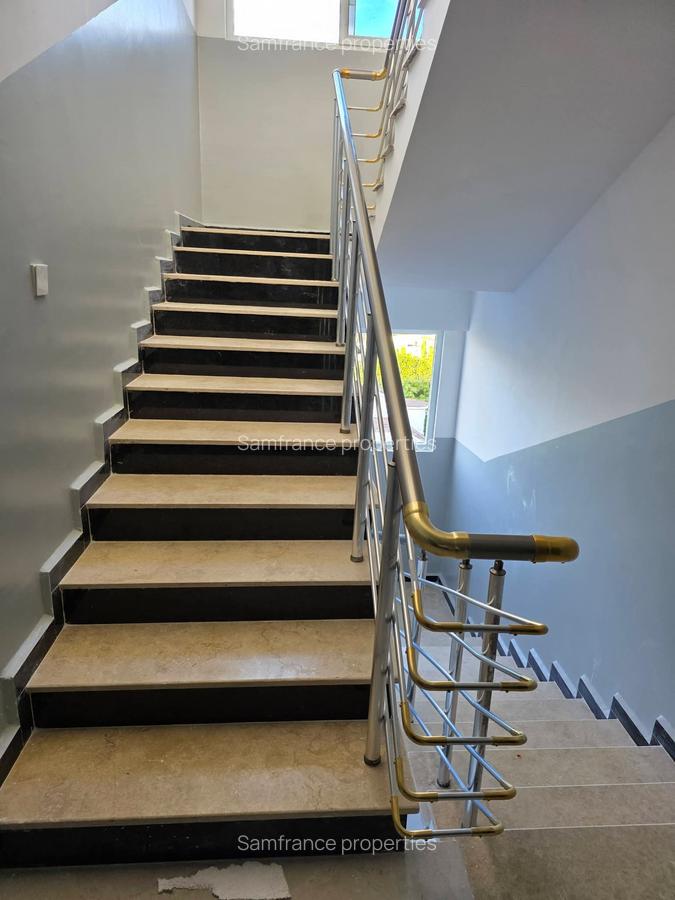 2 Bed Apartment with En Suite at Links Road - 9