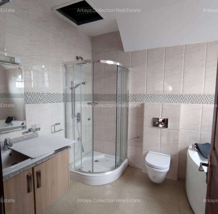 5 Bed Townhouse in Lavington - 6